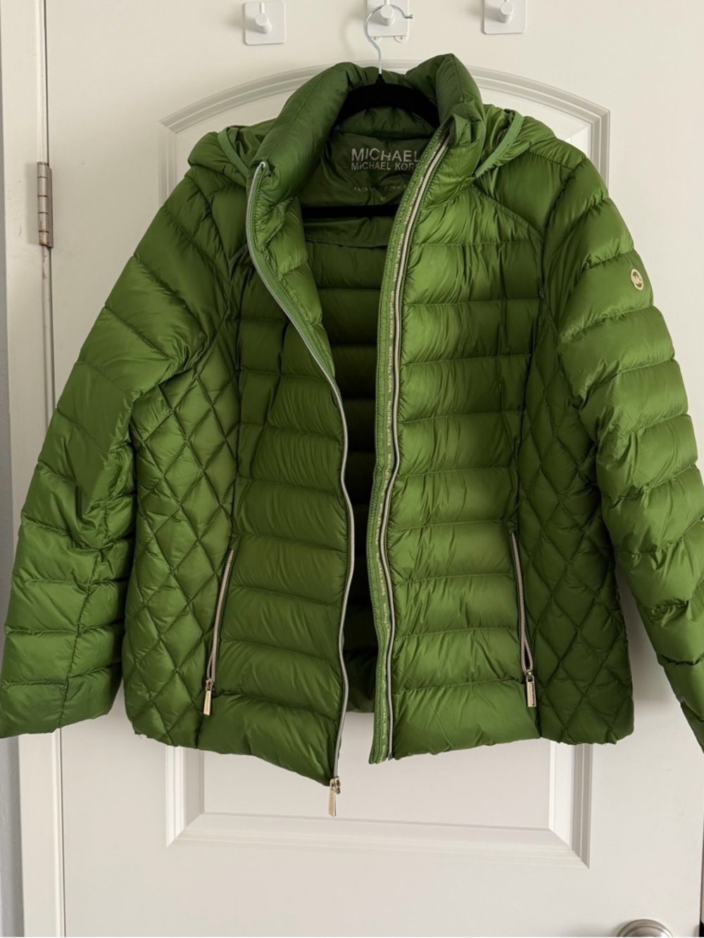 Down Michael Kors Green Quilted Hooded Puffer Jacket